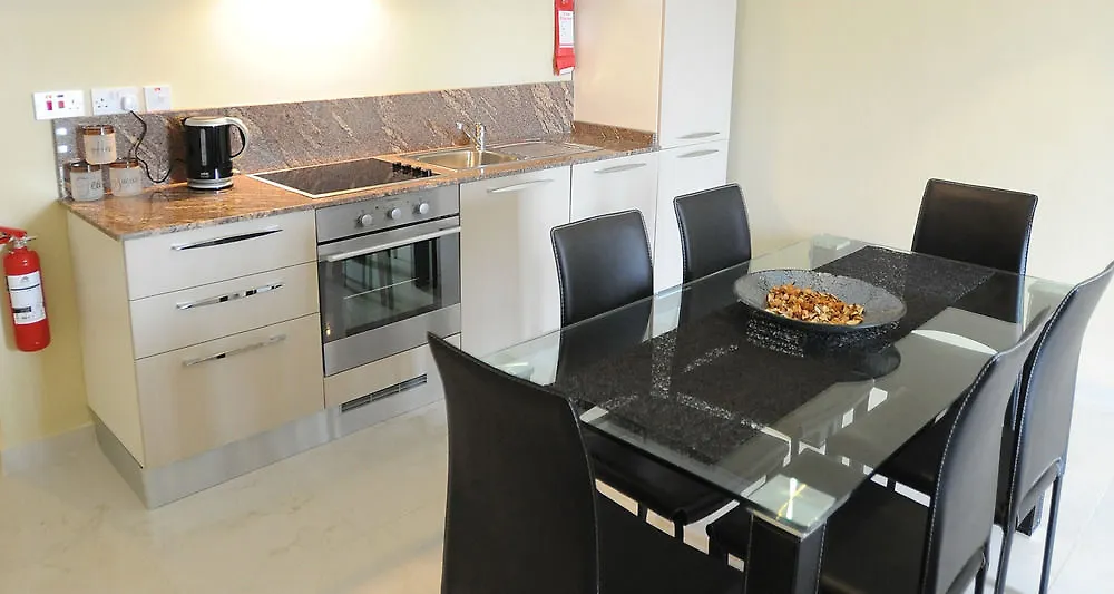 سانت جوليان Onyx Apartments 3*, سانت جوليان