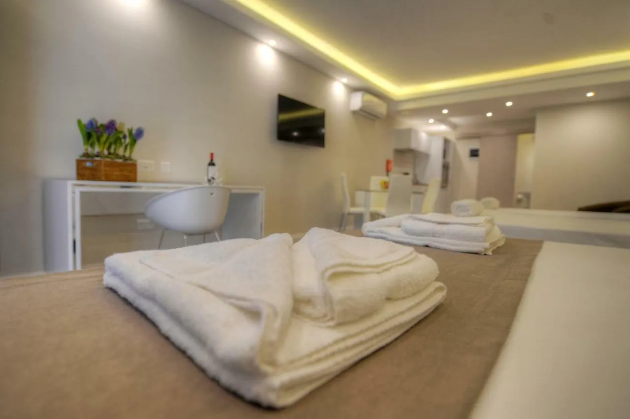 Onyx Apartments Saint Julian's 3*,