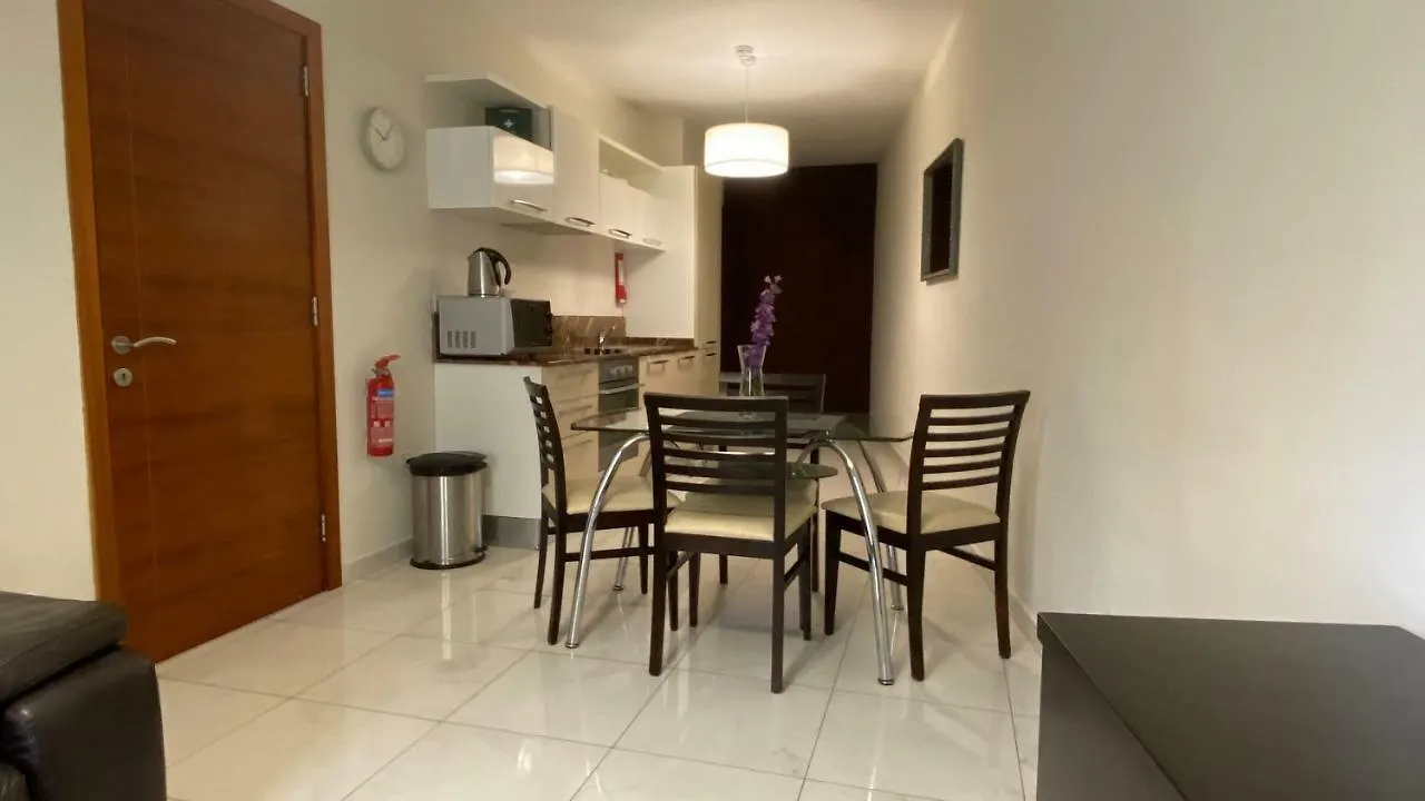 Onyx Apartments Saint Julian's 3*,